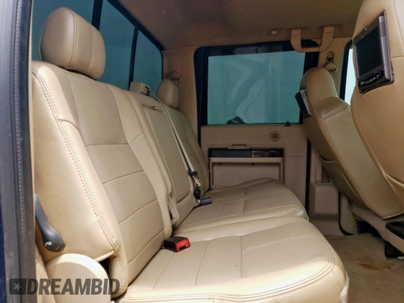 2008 Ford F-250 XL z VIN 1FTSW21R58ED32756, wystawiony jako Copart lot #60530325 z przebiegiem 165 089 mil mil oraz Czysty tytuł • Clean title. Historia ofert i sprzedaży dostępna na DreamBid. Obrazek 10.