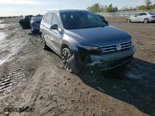 2020 Volkswagen Tiguan SEL Premium R-Line with VIN 3VV4B7AXXLM068664, listed as a Copart auction lot 83243264 with 132,734 mi miles and Salvage Title. Bid and sale history available at carsss.com. Image 10.
