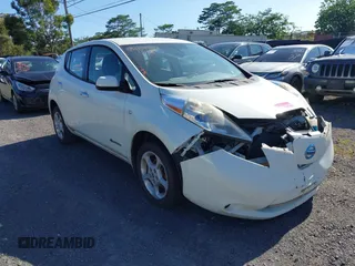 2012 Nissan LEAF SL with VIN JN1AZ0CP7CT024532, listed as a IAAI auction lot 41570127 with 1 mi miles. Bid and sale history available at carsss.com. Image 1.