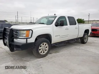 2013 GMC Sierra 1500 z VIN 1GT111E84DF176123, wystawiony jako Copart lot #59797415 z przebiegiem 123 391 mil mil oraz Czysty tytuł • Clean title. Historia ofert i sprzedaży dostępna na DreamBid. Obrazek 1.