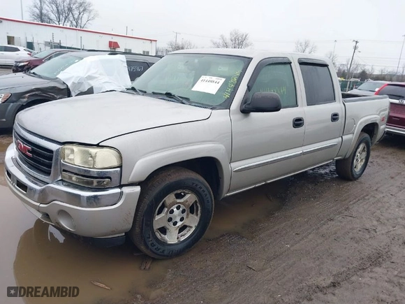 2004 GMC Sierra 1500 Crew Cab SLT with VIN 2GTEK13T841356069, listed as a IAAI auction lot 41448844 with 259,064 mi miles. Bid and sale history available at carsss.com. Image 2.
