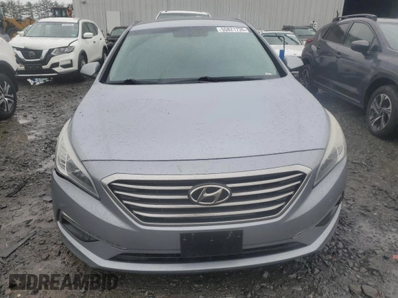 2015 Hyundai Sonata SE z VIN 5NPE24AF4FH010861, wystawiony jako Copart lot #55821735 z przebiegiem 207 202 mil mil oraz Czysty tytuł • Clean title. Historia ofert i sprzedaży dostępna na DreamBid. Obrazek 5.
