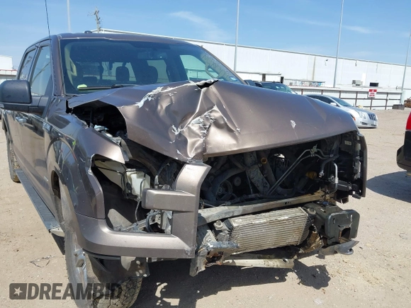 2015 Ford F-150 XLT with VIN 1FTEW1EPXFKD55870, listed as a IAAI auction lot 41803252 with 1 mi miles. Bid and sale history available at carsss.com. Image 6.