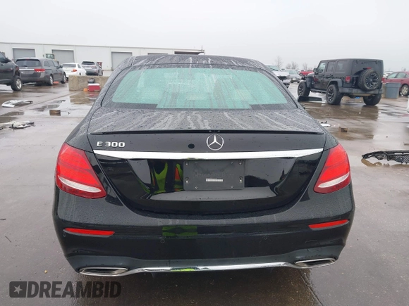 2018 Mercedes-Benz E-Class E 300 with VIN WDDZF4JB0JA480457, listed as a IAAI auction lot 41548033 with 54,732 mi miles. Bid and sale history available at carsss.com. Image 17.