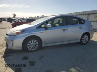 2014 Toyota Prius with VIN JTDKN3DP8E3056468, listed as a Copart auction lot 58330635 with 116,998 mi miles and Salvage title. Bid and sale history available at DreamBid. Image 1.