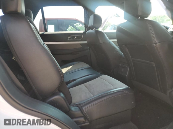 2017 Ford Explorer XLT z VIN 1FM5K8D82HGE21425, wystawiony jako Copart lot #63497335 z przebiegiem 97 144 mil mil oraz Szkoda całkowita • Salvage title. Historia ofert i sprzedaży dostępna na DreamBid. Obrazek 11.