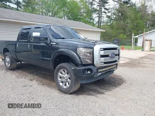 2015 Ford F-250 Lariat z VIN 1FT7W2BT4FEC09768, wystawiony jako IAAI lot #42166415 z przebiegiem 181 202 mil mil oraz . Historia ofert i sprzedaży dostępna na DreamBid. Obrazek 1.
