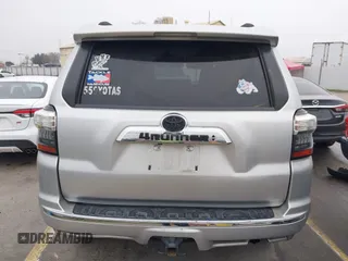 2010 Toyota 4Runner Trail with VIN JTEBU5JR3A5020489, listed as a IAAI auction lot 41255556 with 231,856 mi miles and . Bid and sale history available at DreamBid. Image 17.