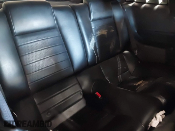 2007 Ford Mustang GT Deluxe with VIN 1ZVHT82H275199493, listed as a IAAI auction lot 41637746 with 98,856 mi miles. Bid and sale history available at carsss.com. Image 8.