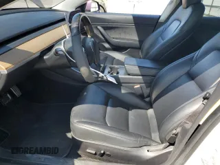 2019 Tesla Model 3 Long Range with VIN 5YJ3E1EB0KF437418, listed as a Copart auction lot 50729915 with 105,148 mi miles and Salvage Title. Bid and sale history available at DreamBid. Image 7.