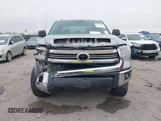 2016 Toyota Tundra SR5 z VIN 5TFDW5F12GX571892, wystawiony jako IAAI lot #41415290 z przebiegiem 190 505 mil mil oraz . Historia ofert i sprzedaży dostępna na DreamBid. Obrazek 12.