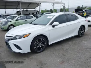 2020 Toyota Camry SE z VIN 4T1G11AKXLU917862, wystawiony jako IAAI lot #42057817 z przebiegiem 45 462 mil mil oraz . Historia ofert i sprzedaży dostępna na DreamBid. Obrazek 17.