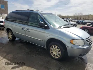 2005 Chrysler Town & Country Touring with VIN 2C4GP54L85R390595, listed as a Copart auction lot 53568185 with 177,250 mi miles and Salvage Title. Bid and sale history available at carsss.com. Image 4.