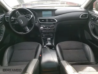 2019 Infiniti QX30 ESSENTIAL with VIN SJKCH5CP0KA009478, listed as a Copart auction lot 44042324 with 0 mi miles and Salvage Title. Bid and sale history available at carsss.com. Image 8.
