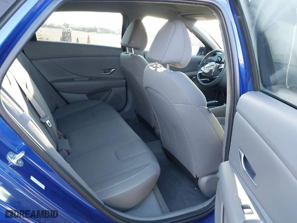2024 Hyundai Elantra Essential with VIN KMHLM4DG8RU652186, listed as a IAAI auction lot 41456557 with 22,040 mi miles. Bid and sale history available at carsss.com. Image 8.