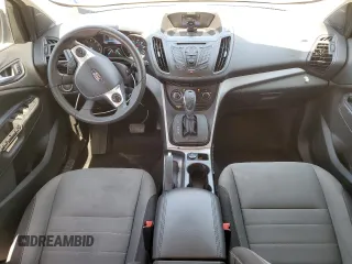 2016 Ford Escape SE z VIN 1FMCU0GX5GUC57593, wystawiony jako Copart lot #56365425 z przebiegiem 121 471 mil mil oraz Szkoda całkowita • Salvage title. Historia ofert i sprzedaży dostępna na DreamBid. Obrazek 8.