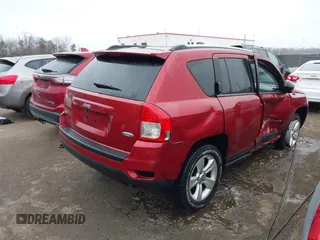 2011 Jeep Compass with VIN 1J4NF1FB9BD176358, listed as a IAAI auction lot 41782797 with 40,072 mi miles and . Bid and sale history available at carsss.com. Image 4.
