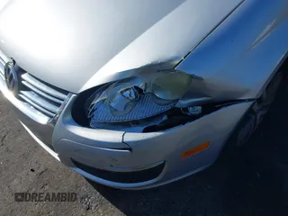2005 Volkswagen Jetta 2.5L с VIN 3VWDF71K65M608938, выставлен на аукционе IAAI как лот 41880658 с пробегом 108 701 миль миль и . История ставок и продаж доступна на DreamBid. Изображение 6.