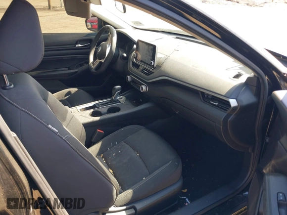 2020 Nissan Altima S z VIN 1N4BL4BV9LC132442, wystawiony jako IAAI lot #41758798 z przebiegiem 75 196 mil mil oraz . Historia ofert i sprzedaży dostępna na DreamBid. Obrazek 5.