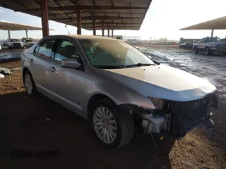2011 Ford Fusion Hybrid with VIN 3FADP0L35BR256789, listed as a IAAI auction lot 40737584 with 133,683 mi miles. Bid and sale history available at carsss.com. Image 1.