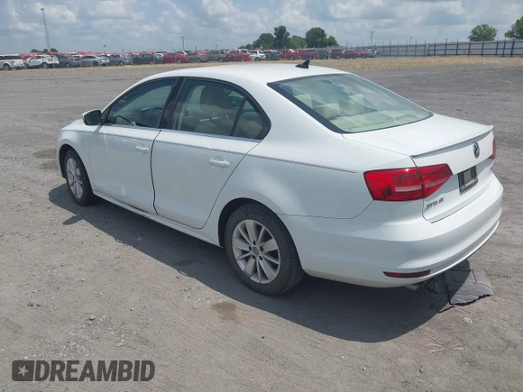 2015 Volkswagen Jetta SE с VIN 3VWD07AJ3FM282994, выставлен на аукционе IAAI как лот 42724323 с пробегом 147 448 миль миль и . История ставок и продаж доступна на DreamBid. Изображение 3.