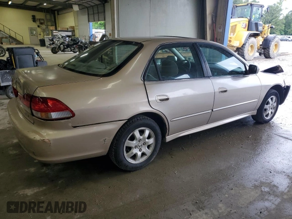 2002 Honda Accord EX z VIN 1HGCG56622A158128, wystawiony jako Copart lot #58494755 z przebiegiem 215 389 mil mil oraz Czysty tytuł • Clean title. Historia ofert i sprzedaży dostępna na DreamBid. Obrazek 3.