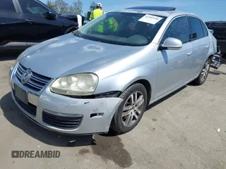 2005 Volkswagen Jetta 2.5 with VIN 3VWSG71K35M628391, listed as a IAAI auction lot 42302550 with 143,565 mi miles and . Bid and sale history available at DreamBid. Image 2.
