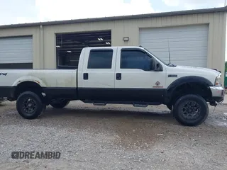 2003 Ford F-350 XL z VIN 1FTSW31P23ED37930, wystawiony jako IAAI lot #42341869 z przebiegiem 313 413 mil mil oraz . Historia ofert i sprzedaży dostępna na DreamBid. Obrazek 13.