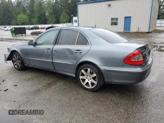 2008 Mercedes-Benz E 350 Luxury z VIN WDBUF87X98B259649, wystawiony jako Copart lot #55737215 z przebiegiem 99 014 mil mil oraz Szkoda całkowita • Salvage title. Historia ofert i sprzedaży dostępna na DreamBid. Obrazek 2.