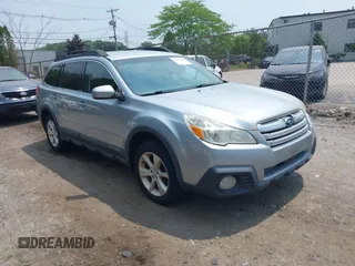 2013 Subaru Outback Premium z VIN 4S4BRCCC9D3236717, wystawiony jako IAAI lot #42439662 z przebiegiem 227 450 mil mil oraz . Historia ofert i sprzedaży dostępna na DreamBid. Obrazek 1.