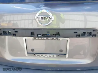 2017 Nissan Pathfinder S with VIN 5N1DR2MM1HC662434, listed as a IAAI auction lot 40319157 with 176,365 mi miles. Bid and sale history available at carsss.com. Image 6.