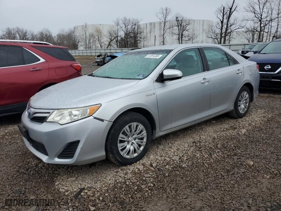 2013 Toyota Camry Hybrid LE with VIN 4T1BD1FK4DU085575, listed as a Copart auction lot 51391335 with 320,086 mi miles and Clean Title. Bid and sale history available at carsss.com. Image 1.