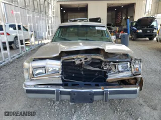 1986 Lincoln Town Car with VIN 1LNBP96F8GY685103, listed as a Copart auction lot 45800225 with 11,820 mi miles and Salvage Title. Bid and sale history available at carsss.com. Image 5.