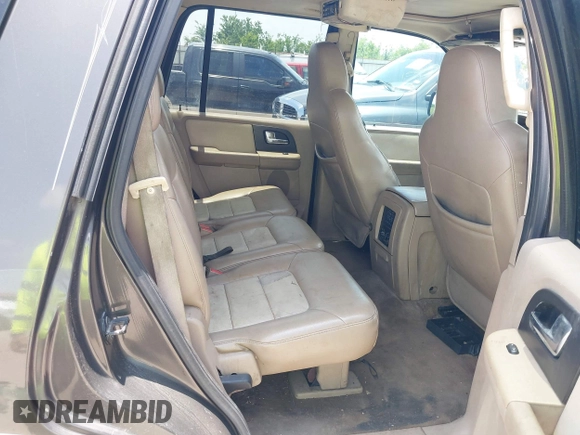 2006 Ford Expedition Eddie Bauer with VIN 1FMFU17586LA38360, listed as a IAAI auction lot 42434043 with 284,372 mi miles and . Bid and sale history available at DreamBid. Image 8.