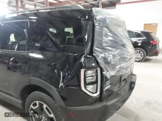 2021 Ford Bronco Sport Outer Banks with VIN 3FMCR9C66MRB40529, listed as a IAAI auction lot 41779722 with 71,422 mi miles. Bid and sale history available at carsss.com. Image 6.