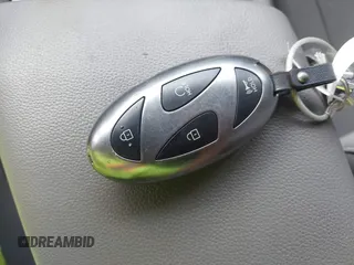 2025 Hyundai Elantra SEL Convenience z VIN KMHLS4DG6SU905114, wystawiony jako IAAI lot #42356092 z przebiegiem 9 569 mil mil oraz . Historia ofert i sprzedaży dostępna na DreamBid. Obrazek 11.