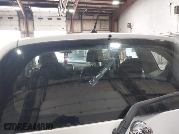 2015 Nissan Note S with VIN 3N1CE2CP9FL375354, listed as a IAAI auction lot 42333993 with 95,452 mi miles and . Bid and sale history available at DreamBid. Image 16.