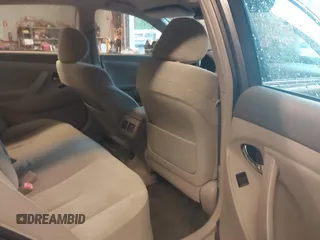 2007 Toyota Camry z VIN JTNBB46K573017707, wystawiony jako IAAI lot #42230423 z przebiegiem 140 843 mil mil oraz . Historia ofert i sprzedaży dostępna na DreamBid. Obrazek 8.