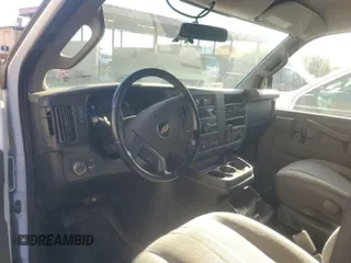 2020 Chevrolet Express Cargo with VIN 1GCWGAFP4L1267723, listed as a IAAI auction lot 42832826 with 91,273 mi miles and . Bid and sale history available at DreamBid. Image 6.