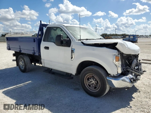 2022 Ford F-250 XL z VIN 1FDBF2A61NEG05740, wystawiony jako Copart lot #76696214 z przebiegiem Nie podano mil oraz Czysty tytuł • Clean title. Historia ofert i sprzedaży dostępna na DreamBid. Obrazek 4.