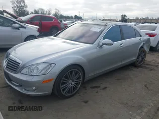 2009 Mercedes-Benz S-Class 5.5L V8 with VIN WDDNG71XX9A273403, listed as a IAAI auction lot 41540086 with 142,140 mi miles. Bid and sale history available at carsss.com. Image 2.
