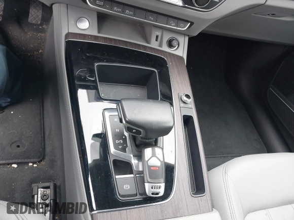 2021 Audi Q5 Premium Plus with VIN WA1BAAFY8M2022843, listed as a IAAI auction lot 42056110 with 32,036 mi miles and . Bid and sale history available at DreamBid. Image 11.