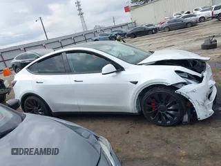 2024 Tesla Model Y Performance with VIN 7SAYGDEF4RA278532, listed as a IAAI auction lot 41511769 with 9,487 mi miles and . Bid and sale history available at DreamBid. Image 12.