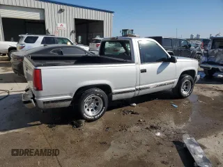1996 Chevrolet Silverado 1500 with VIN 1GCEC14W7TZ165173, listed as a Copart auction lot 86273094 with 168,737 mi miles and Salvage Title. Bid and sale history available at DreamBid. Image 3.