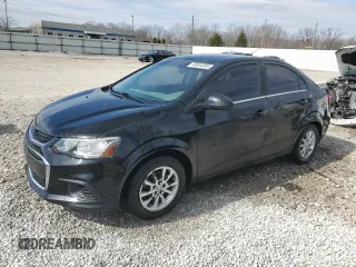 2017 Chevrolet Sonic LT z VIN 1G1JD5SH8H4104418, wystawiony jako Copart lot #46864895 z przebiegiem 90 845 mil mil oraz Szkoda całkowita • Salvage title. Historia ofert i sprzedaży dostępna na DreamBid. Obrazek 1.