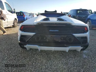 2020 Lamborghini Huracan z VIN ZHWUT5ZF5LLA15099, wystawiony jako Copart lot #79266654 z przebiegiem Nie podano mil oraz Nie do naprawy. Historia ofert i sprzedaży dostępna na DreamBid. Obrazek 6.
