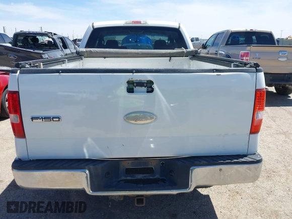 2006 Ford F-150 XL z VIN 1FTPX12V16NB39297, wystawiony jako IAAI lot #42271226 z przebiegiem 179 551 mil mil oraz . Historia ofert i sprzedaży dostępna na DreamBid. Obrazek 16.