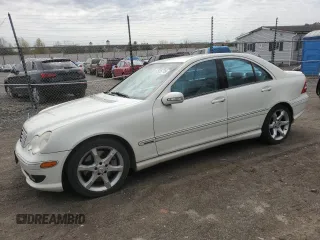 2007 Mercedes-Benz C 230 Sport z VIN WDBRF52H97A956005, wystawiony jako Copart lot #52925775 z przebiegiem 117 130 mil mil oraz Szkoda całkowita • Salvage title. Historia ofert i sprzedaży dostępna na DreamBid. Obrazek 1.