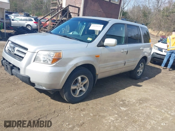 2008 Honda Pilot EX-L with VIN 5FNYF18568B027479, listed as a IAAI auction lot 41820222 with 202,416 mi miles. Bid and sale history available at carsss.com. Image 2.