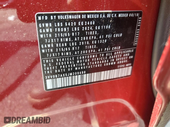 2018 Volkswagen Tiguan S z VIN 3VV0B7AX5JM209488, wystawiony jako Copart lot #61195035 z przebiegiem Nie podano mil oraz Szkoda całkowita • Salvage title. Historia ofert i sprzedaży dostępna na DreamBid. Obrazek 13.
